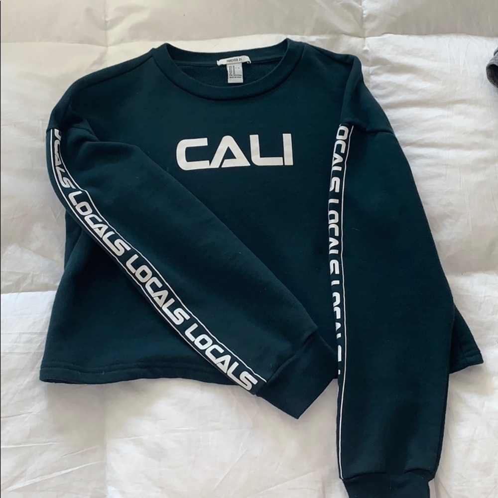 cali long sleeve crop top ✰